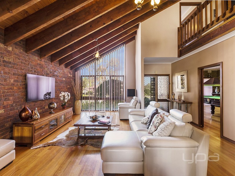 9 Chelmsford Way, Melton West VIC 3337