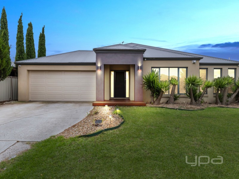 56 Carlyon Close, Melton West VIC 3337