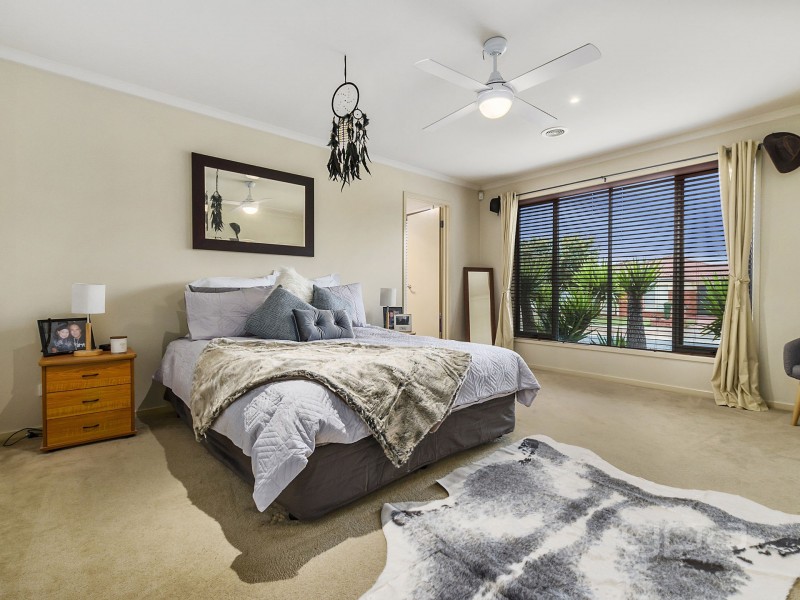 56 Carlyon Close, Melton West VIC 3337