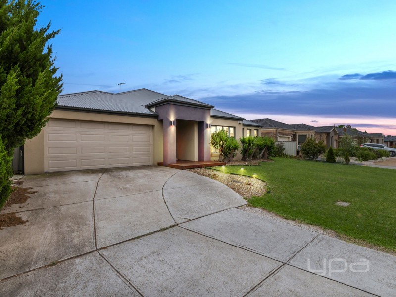 56 Carlyon Close, Melton West VIC 3337