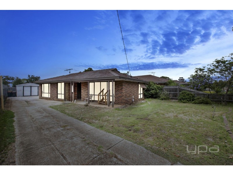 82 Exford Road, Melton South VIC 3338