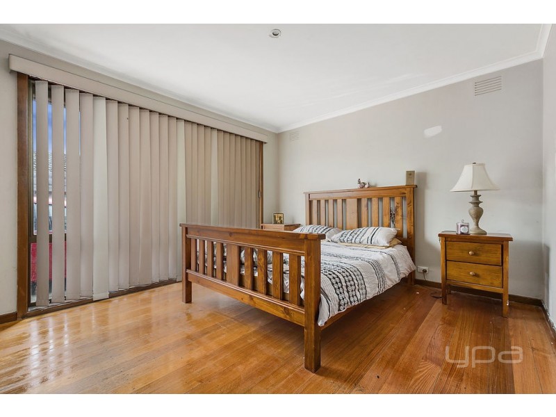 82 Exford Road, Melton South VIC 3338
