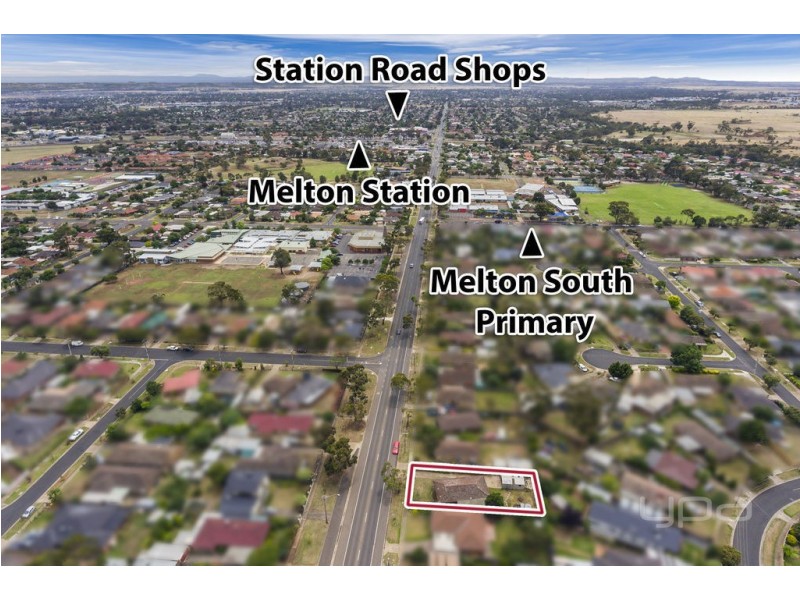 82 Exford Road, Melton South VIC 3338