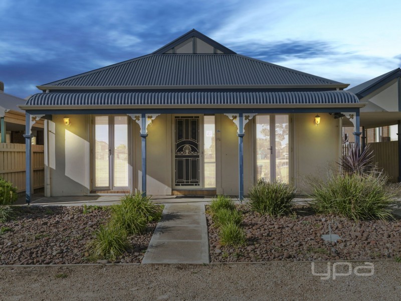 12 Ridgeway, Melton West VIC 3337