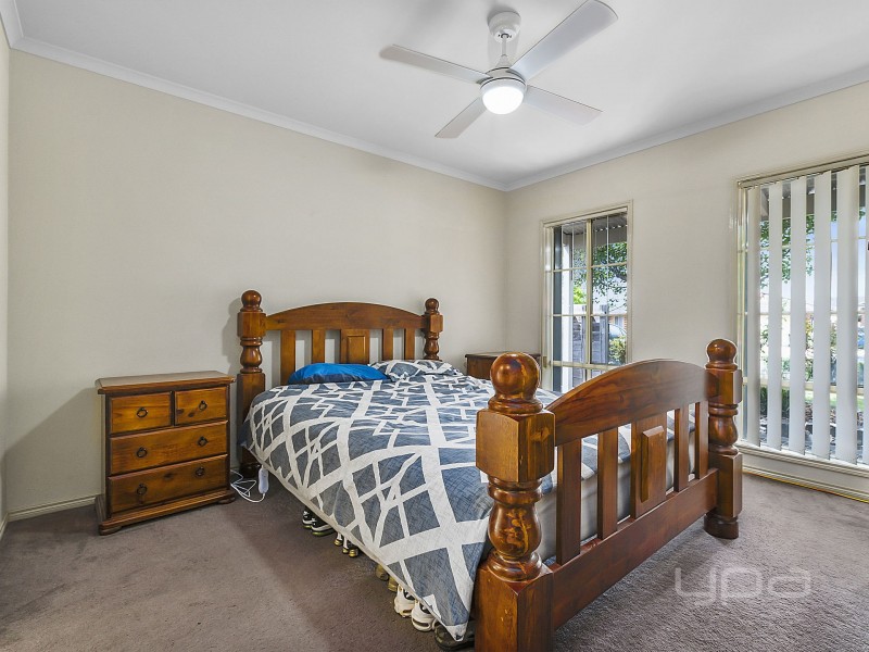 26 Meadow Glen Drive, Melton West VIC 3337