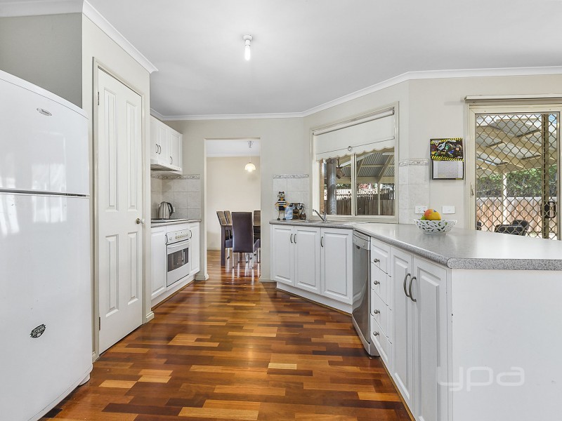 26 Meadow Glen Drive, Melton West VIC 3337