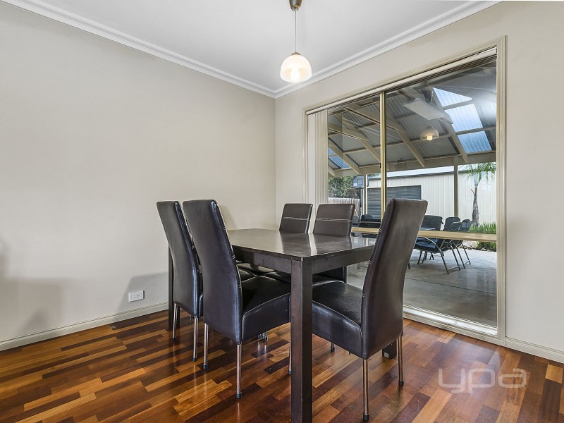 26 Meadow Glen Drive, Melton West VIC 3337