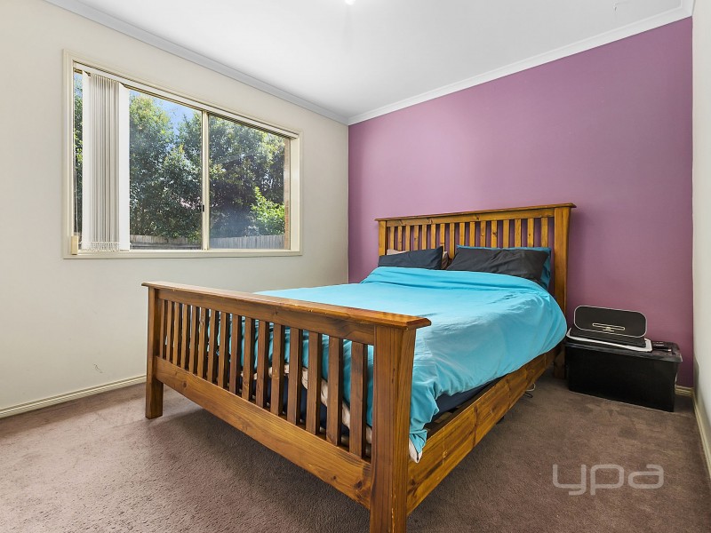 26 Meadow Glen Drive, Melton West VIC 3337