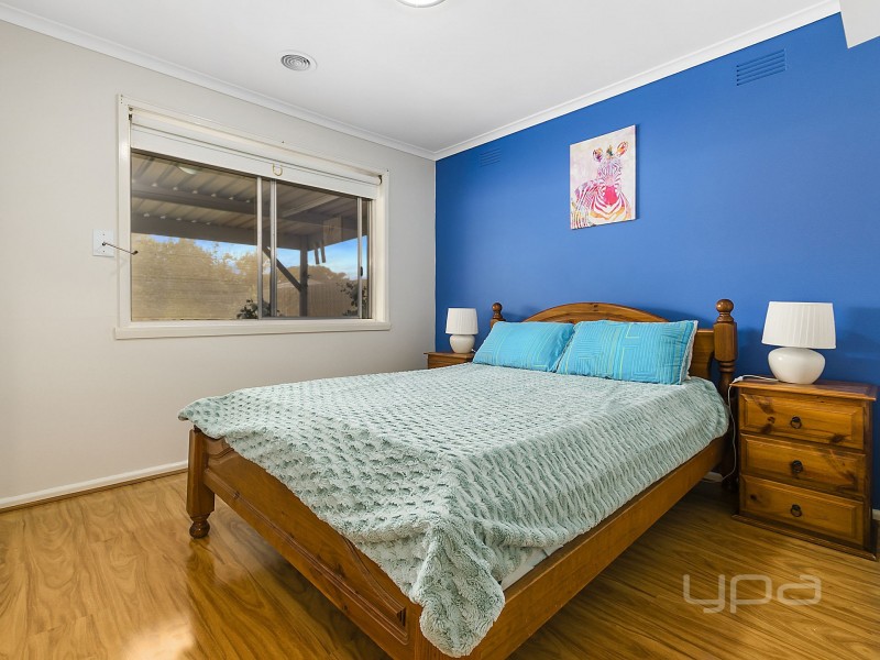 12 Second Avenue, Melton South VIC 3338