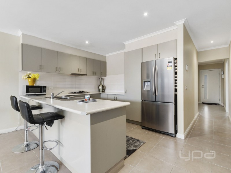 14/3 Austin Place, Melton South VIC 3338