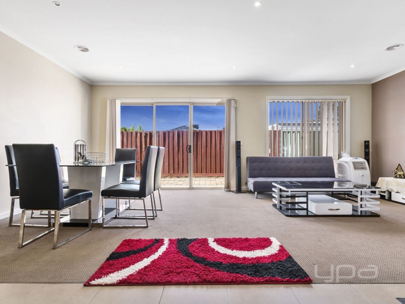 14/3 Austin Place, Melton South VIC 3338