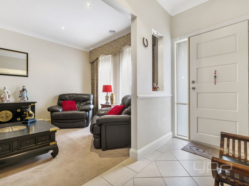 18 Chanticleer Avenue, Melton West VIC 3337