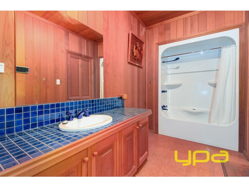 135 McPherson Road, Toolern Vale VIC 3337