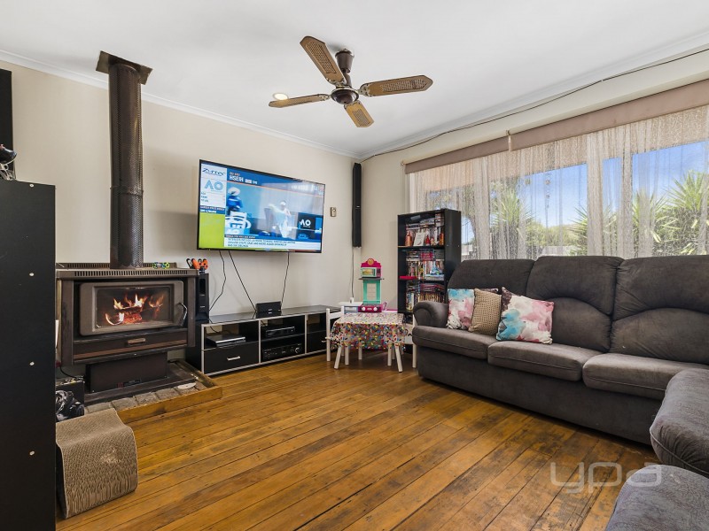 41 Leonid Drive, Rockbank VIC 3335