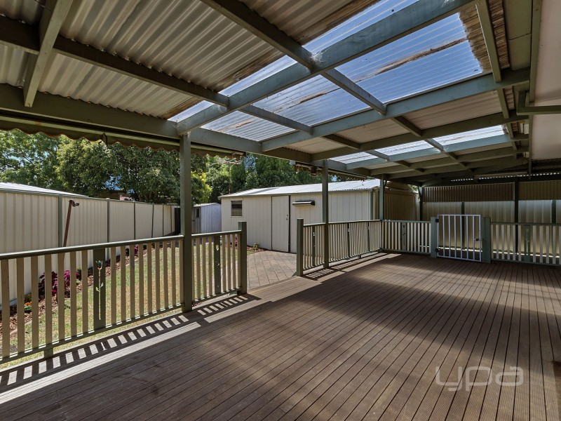 16 Mitchell Road, Melton South VIC 3338
