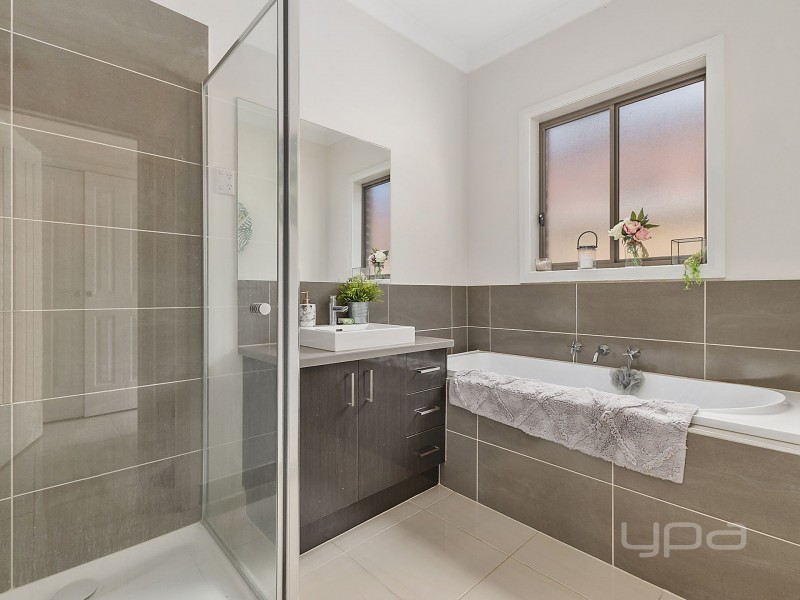 41 Nantha Way, Brookfield VIC 3338