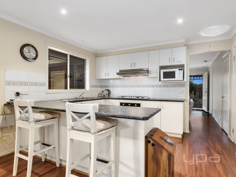 12 Harrington Drive, Melton West VIC 3337