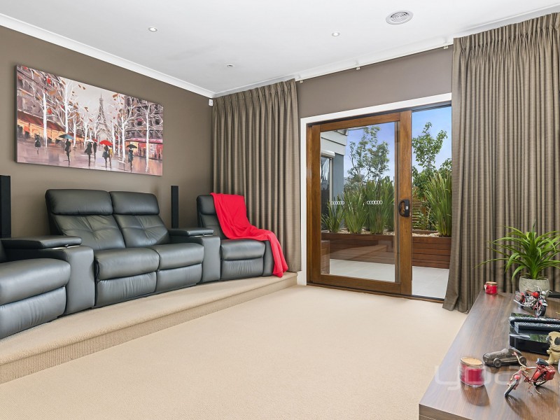 11 Castletown Boulevard, Melton South VIC 3338