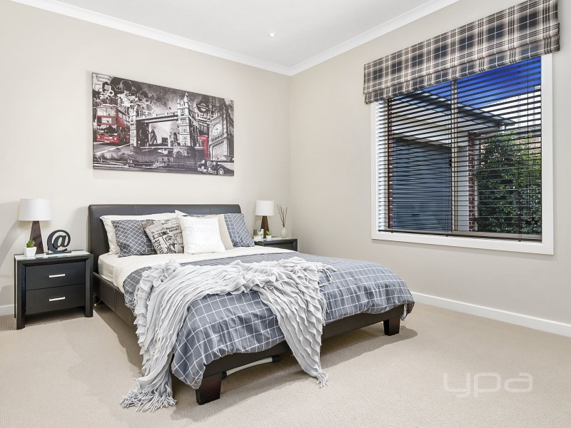 11 Castletown Boulevard, Melton South VIC 3338