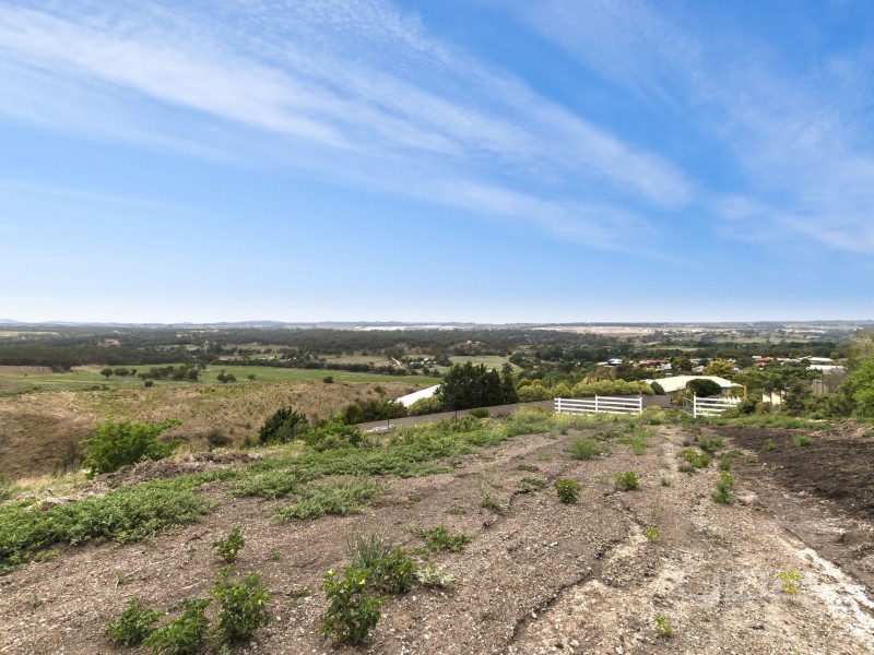 19 Pamela Court, Darley VIC 3340