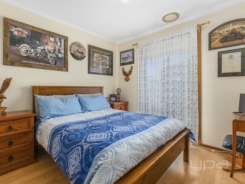 12 Moodie Street, Melton South VIC 3338