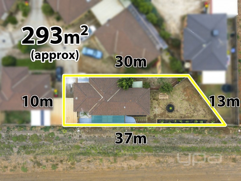 3/7 Coventry Place, Melton South VIC 3338