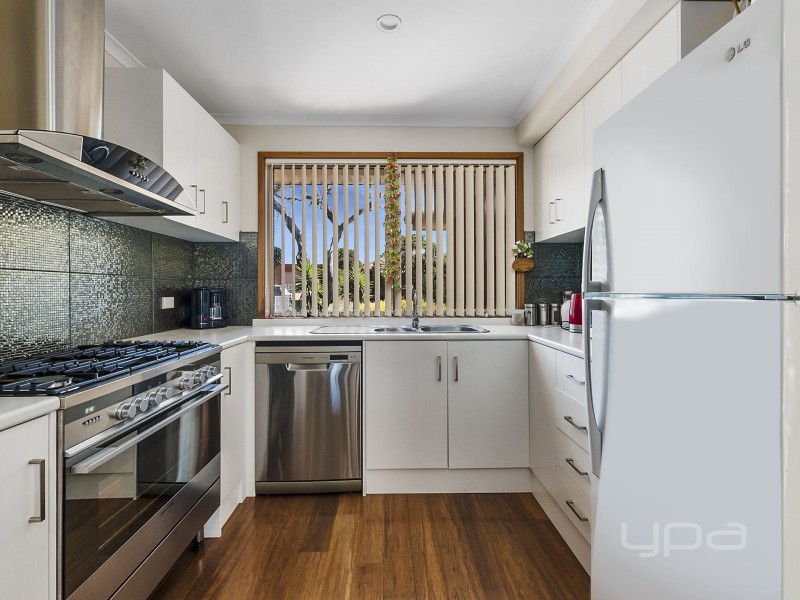 30 Pennyroyal Crescent, Kurunjang VIC 3337