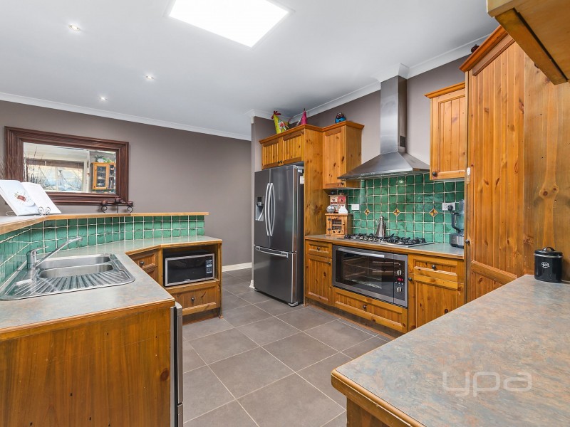 7 Bree Court, Kurunjang VIC 3337