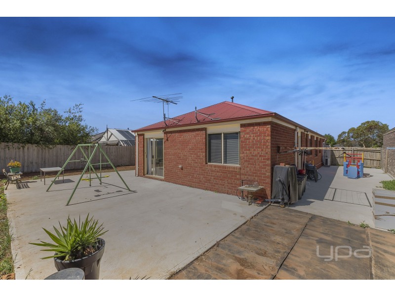 79 Dunvegan Drive, Kurunjang VIC 3337