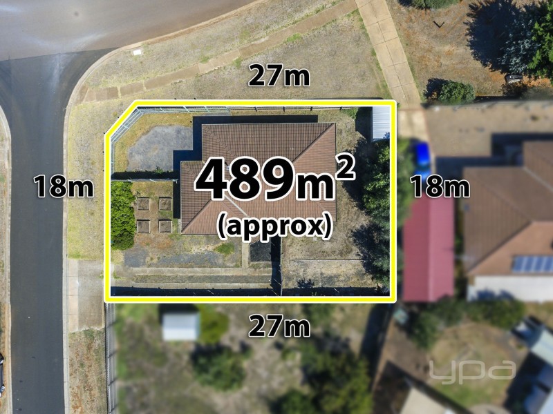 1/1 Nelson Court, Melton South VIC 3338