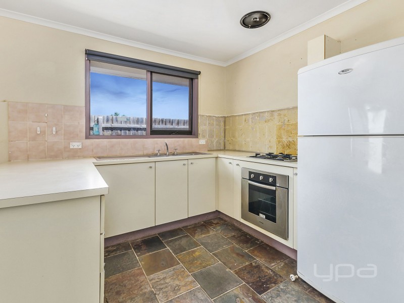 1/1 Nelson Court, Melton South VIC 3338