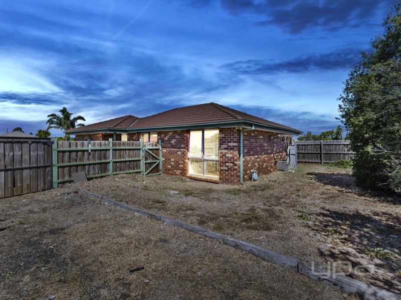 1/1 Nelson Court, Melton South VIC 3338