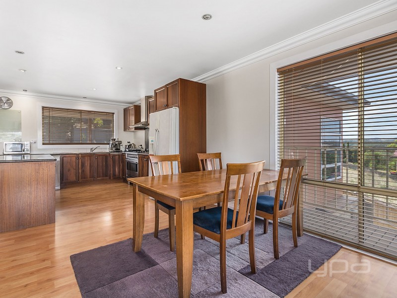 11 Riversdale Crescent, Darley VIC 3340