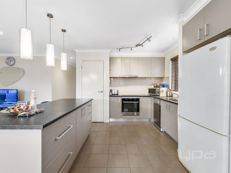 6 Hall Mark Place, Kurunjang VIC 3337