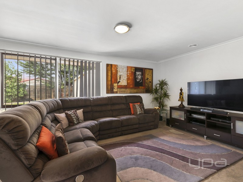 4 Merdon Place, Kurunjang VIC 3337