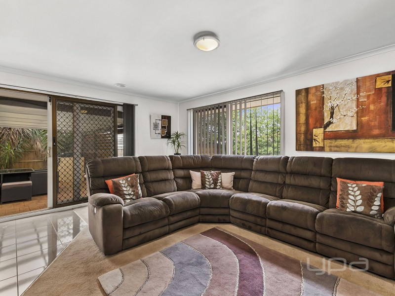4 Merdon Place, Kurunjang VIC 3337
