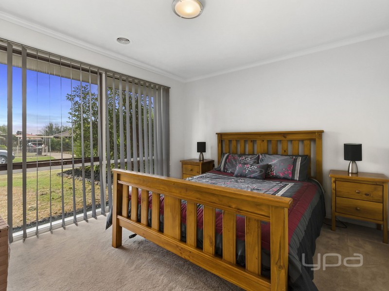 4 Merdon Place, Kurunjang VIC 3337