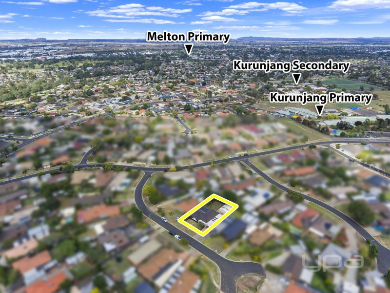 4 Merdon Place, Kurunjang VIC 3337