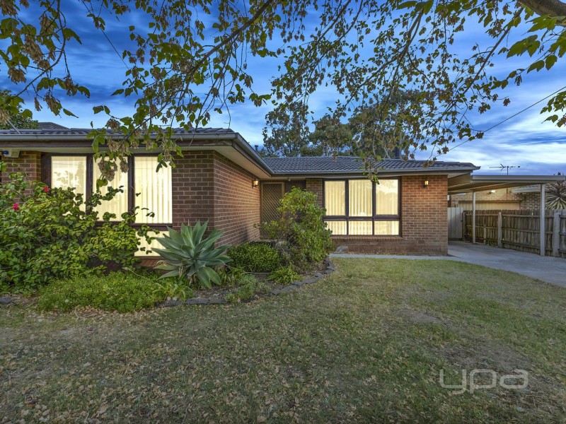 91 First Avenue, Melton South VIC 3338
