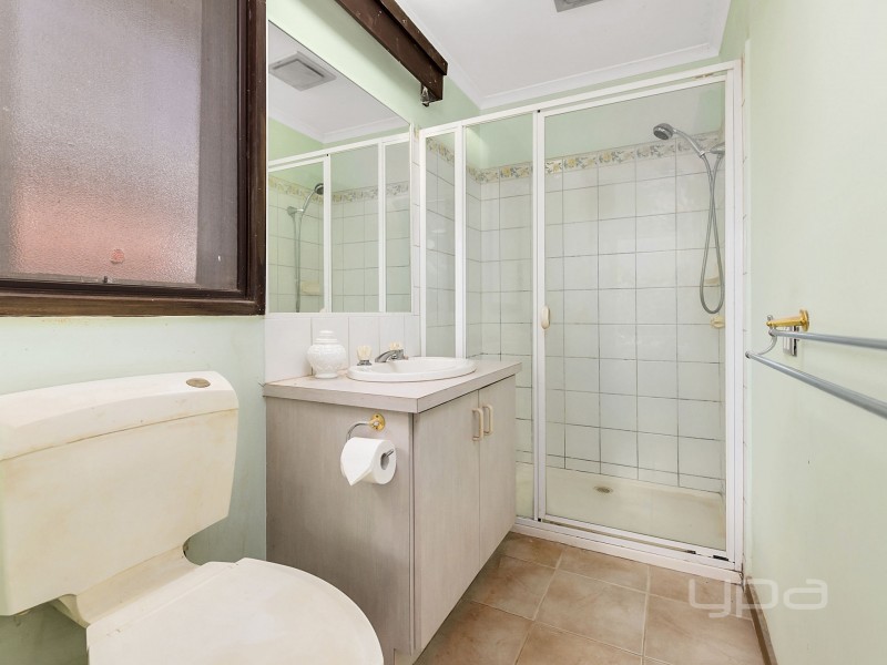 91 First Avenue, Melton South VIC 3338