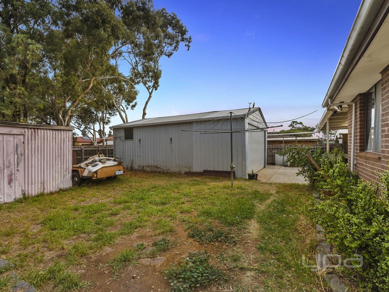 91 First Avenue, Melton South VIC 3338