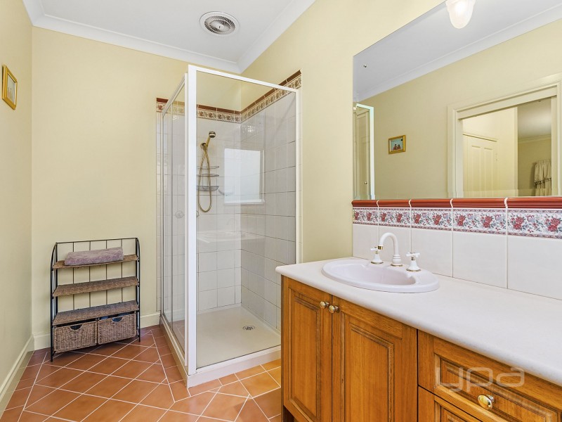44 Springbank Way, Brookfield VIC 3338