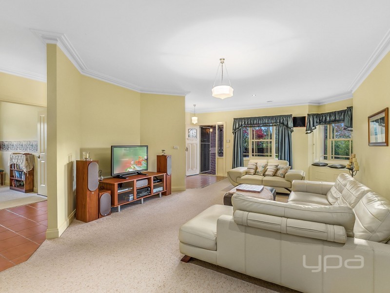 44 Springbank Way, Brookfield VIC 3338