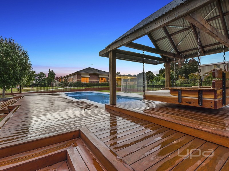 44 Springbank Way, Brookfield VIC 3338