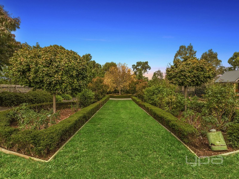 44 Springbank Way, Brookfield VIC 3338