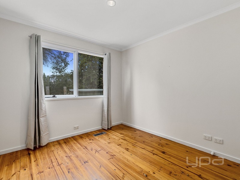 8 Havelock Place, Melton West VIC 3337