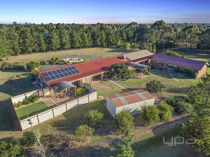 36 Croxton Drive, Kurunjang VIC 3337