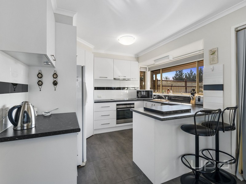 36 Croxton Drive, Kurunjang VIC 3337