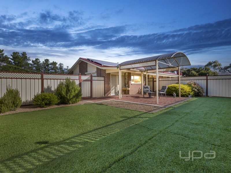 36 Croxton Drive, Kurunjang VIC 3337