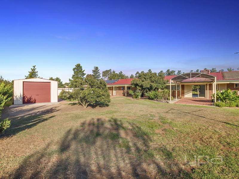 36 Croxton Drive, Kurunjang VIC 3337